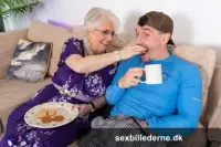 Mature NL Nude Porn Pics